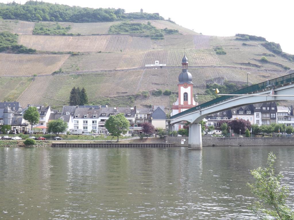B&B Pension Winzerhaus Zell-Mosel Екстериор снимка